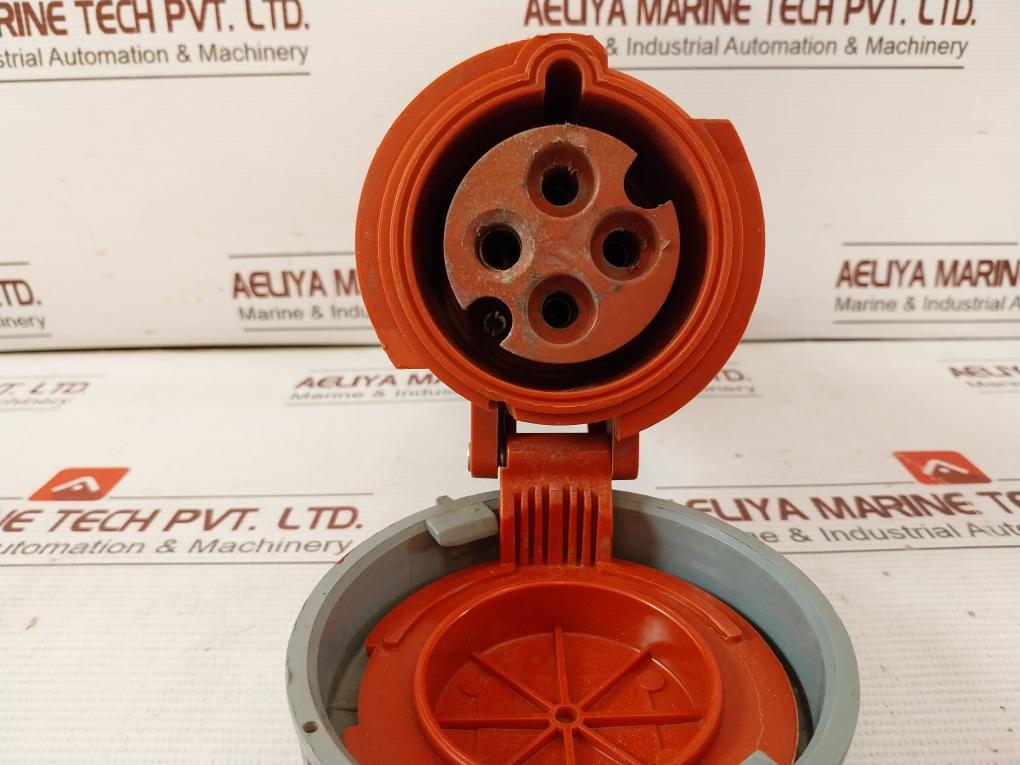 Mennekes 2177A Connector Screw Terminal Single Part Body 400-440V Ip67