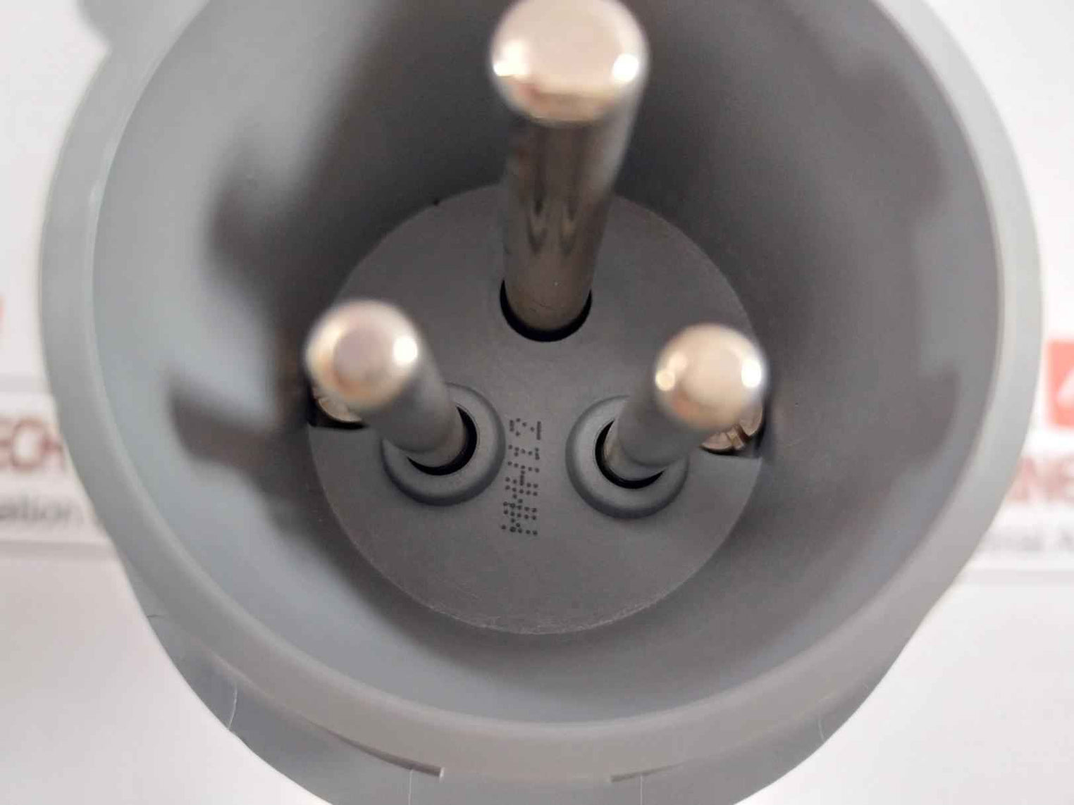 Mennekes 3794 Power Plug Power Connector 16A 4H 100-130V 50-60 Hz