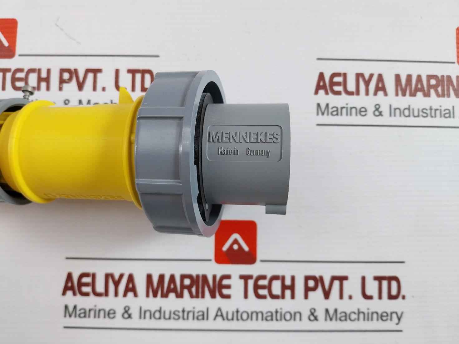Mennekes 3794 Power Plug Power Connector 16A 4H 100-130V 50-60 Hz
