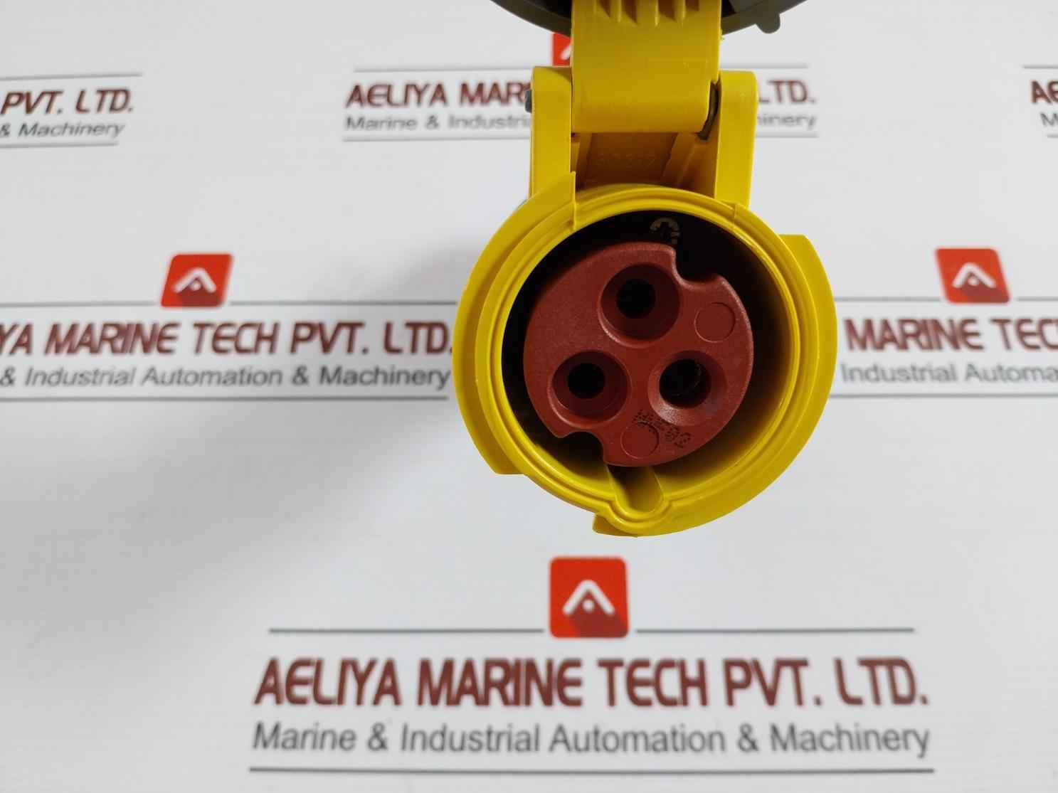 Mennekes 3859Rs Yellow Cable Mount Industrial Power Socket Ip 67