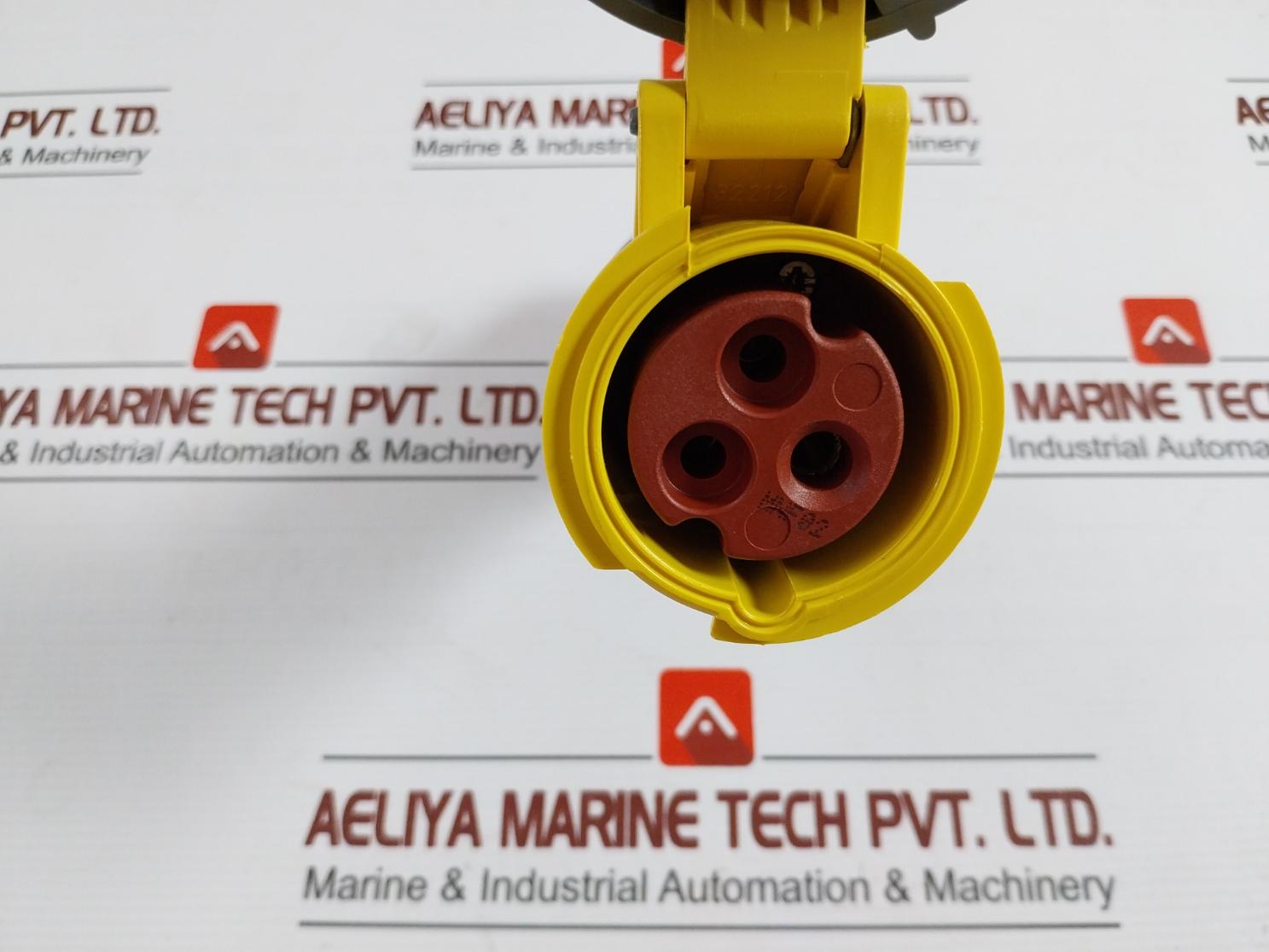 Mennekes 3859Rs Yellow Cable Mount Industrial Power Socket Ip 67