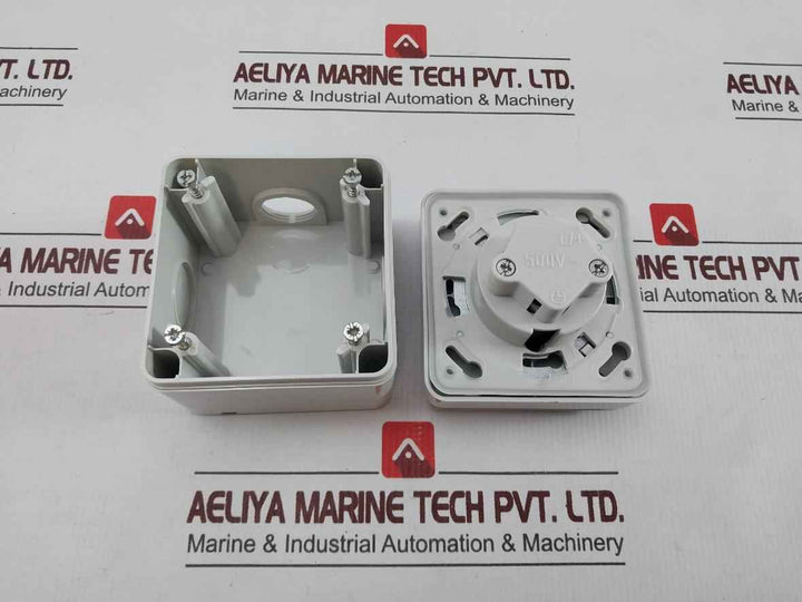 Mennekes 4210 Panel Mounted Socket 16A-6H/200-250V