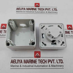Mennekes 4210 Panel Mounted Socket 16A-6H/200-250V