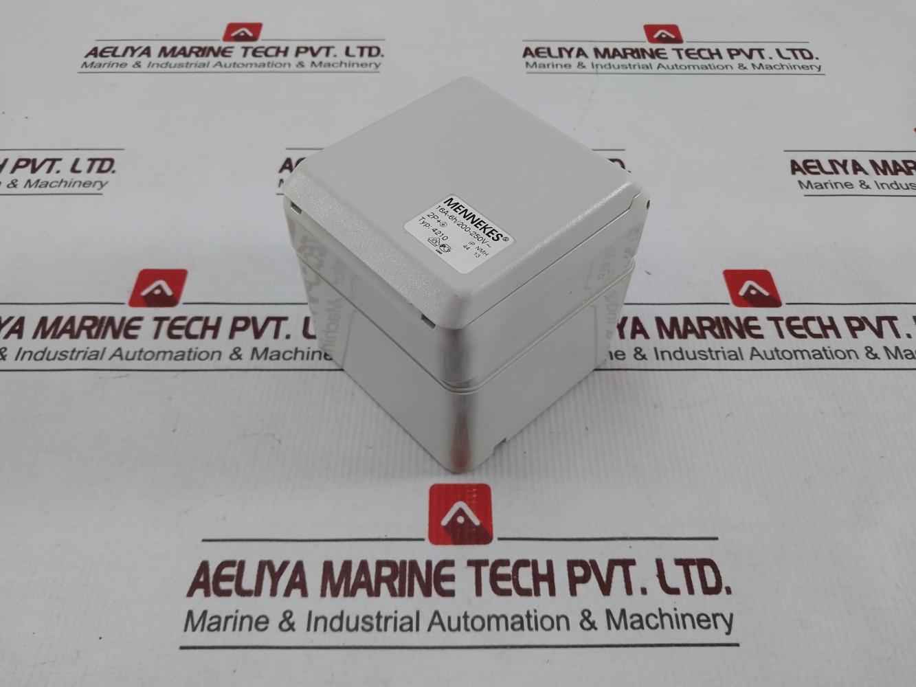 Mennekes 4210 Panel Mounted Socket 16A-6H/200-250V