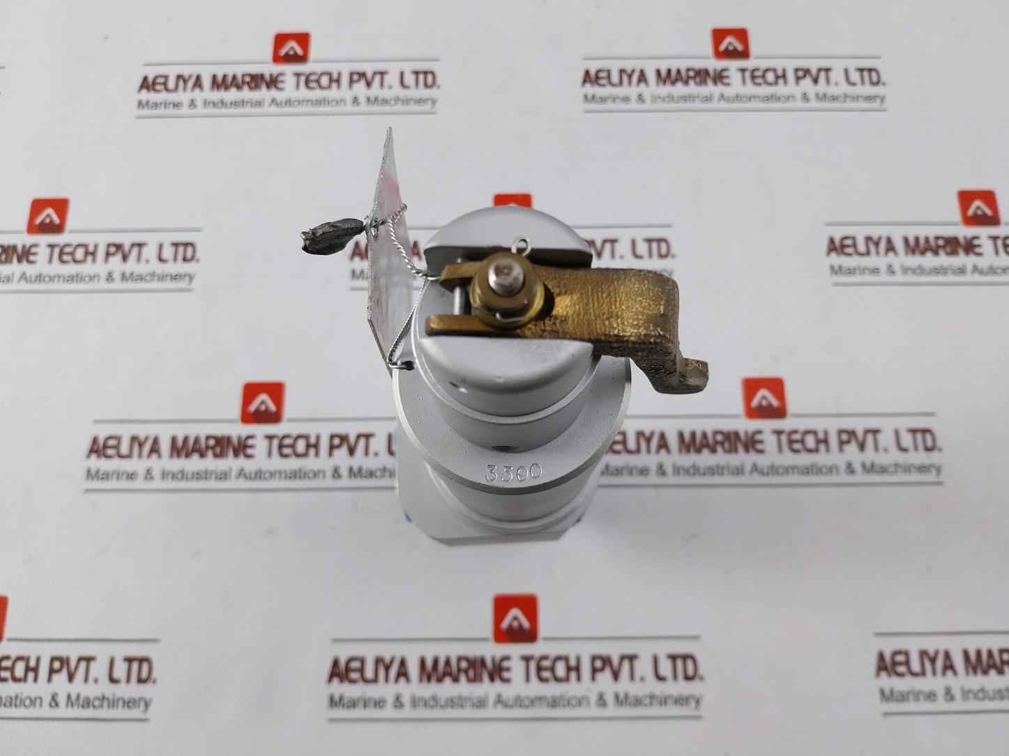 Mercer 91-m2D63P1641 Pressure Relief Valve 3/4In 3500 Psi Air 7070 Scfm