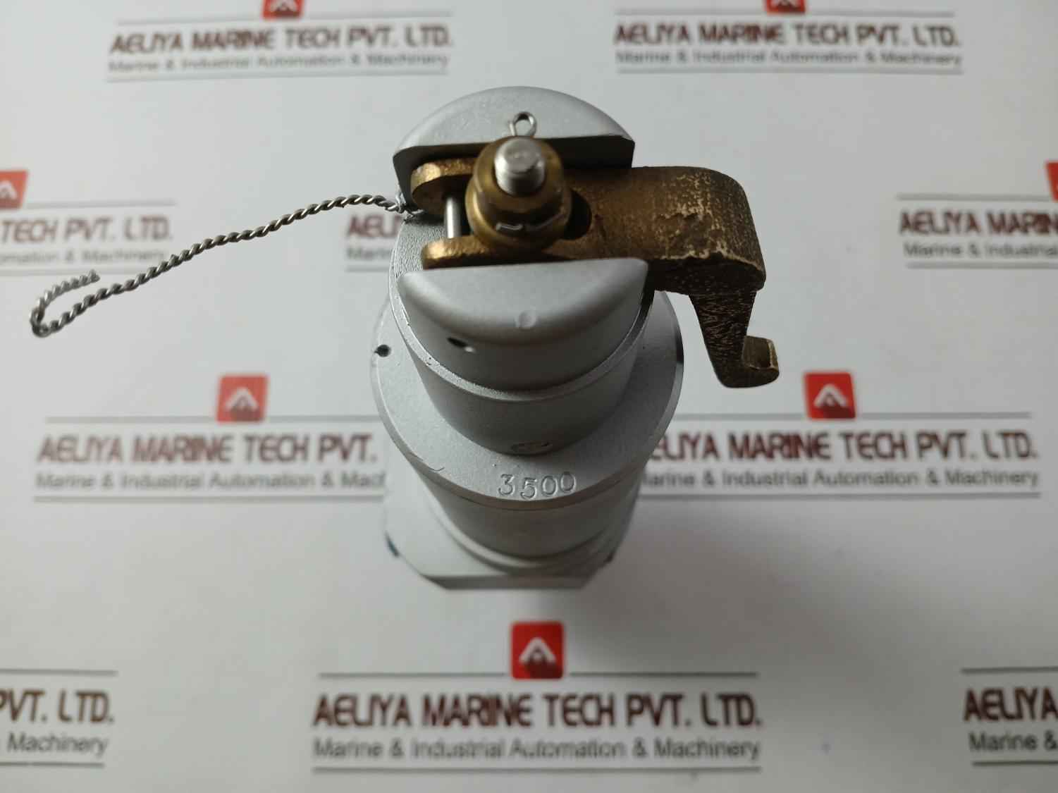 Mercer 91-m2D63P1641 Pressure Relief Valve 7070 Scfm,3500 Psi