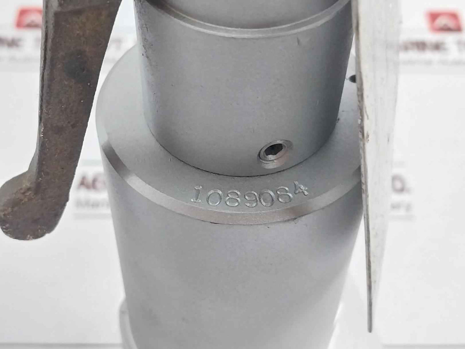 Mercer 91-m2D63P1641 Safety Relief Valve 3/4 In 3500 Psi 7070 Scfm