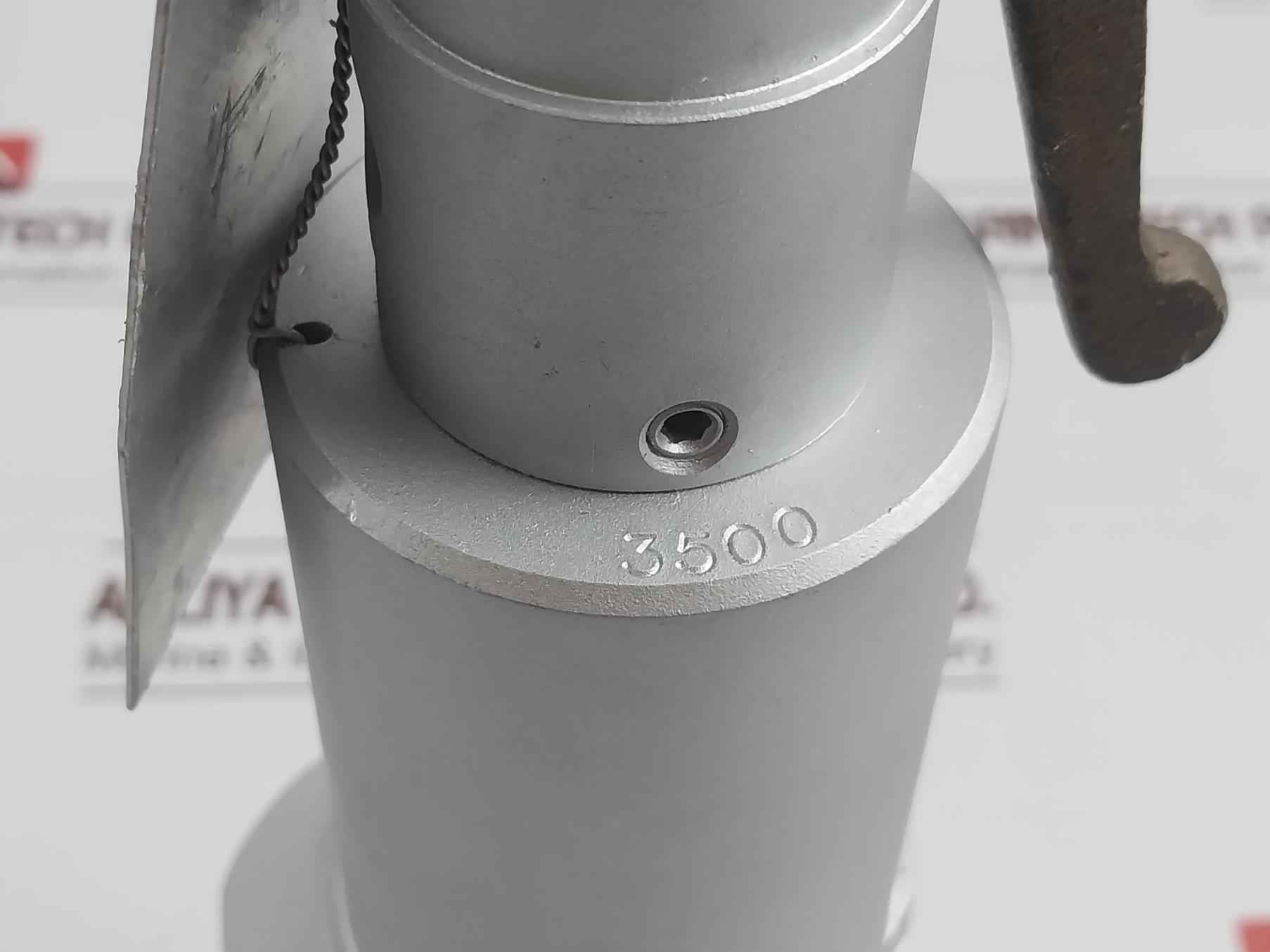 Mercer 91-m2D63P1641 Safety Relief Valve 3/4 In 3500 Psi 7070 Scfm