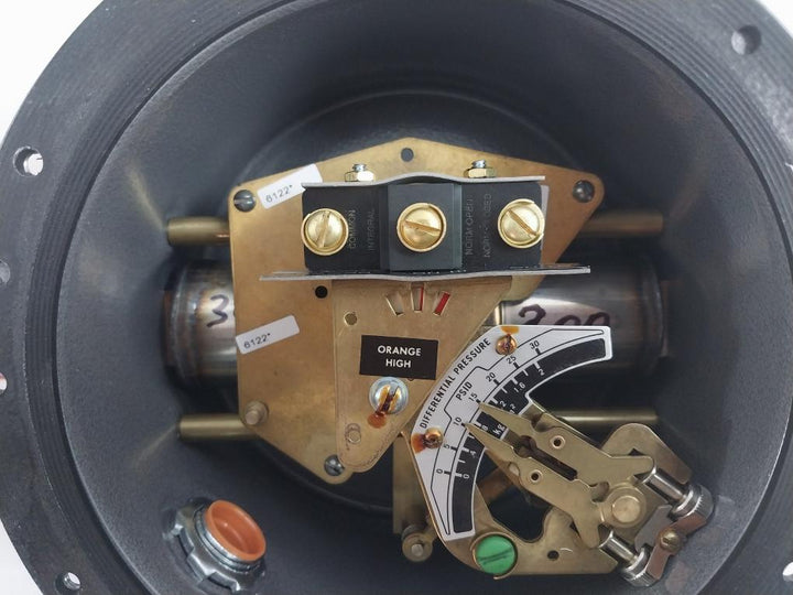 Mercoid Control Dpaw-7043-153-64E Series Dp-7000 Differential Pressure Switch