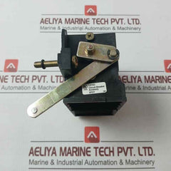 Merlin Gerin 0685725C Contact 97C7 Rm E103955