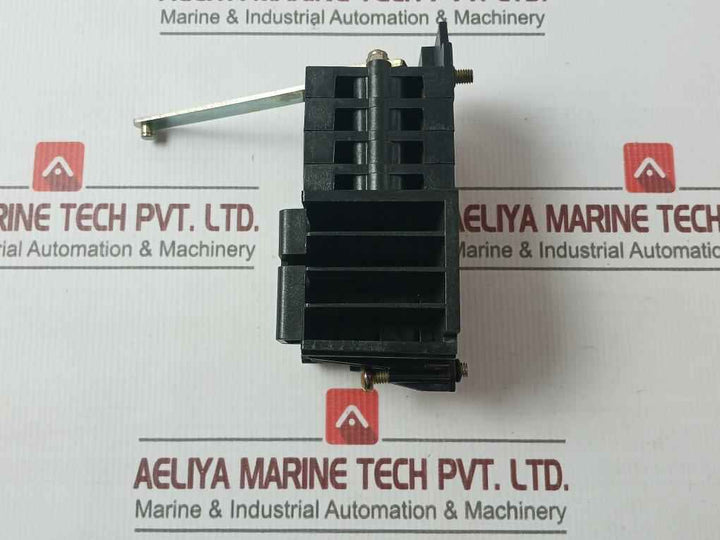 Merlin Gerin 0685725C Contact 97C7 Rm E103955