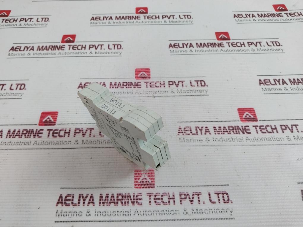 Merlin Gerin 26924 Auxiliary Contact Switch 240V~ 6A Dc12