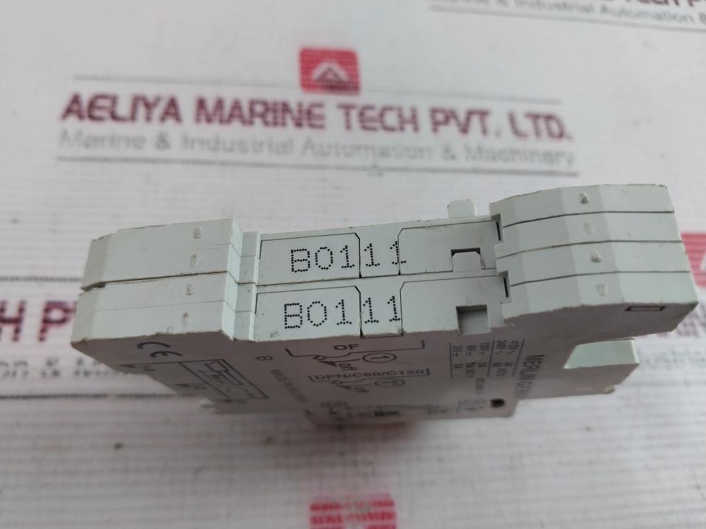 Merlin Gerin 26924 Auxiliary Contact Switch 240V~ 6A Dc12