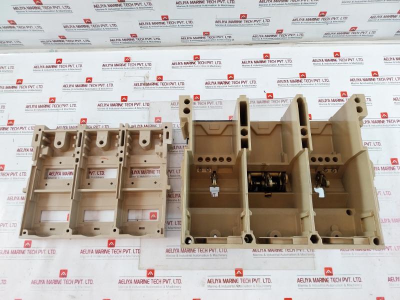 Merlin Gerin 3 Pole Masterpact Air Circuit Breaker Switch Acb Capacity 2000A