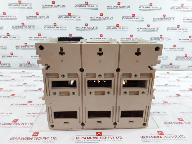 Merlin Gerin 3 Pole Masterpact Air Circuit Breaker Switch Acb Capacity 2000A