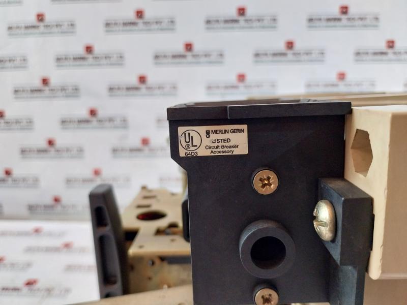 Merlin Gerin 3 Pole Masterpact Air Circuit Breaker Switch Acb Capacity 2000A