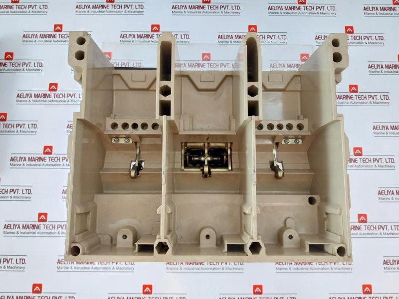 Merlin Gerin 3 Pole Masterpact Air Circuit Breaker Switch Acb Capacity 800A