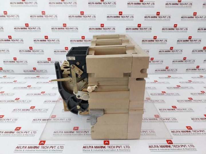Merlin Gerin 3 Pole Masterpact Air Circuit Breaker Switch Acb Capacity 800A