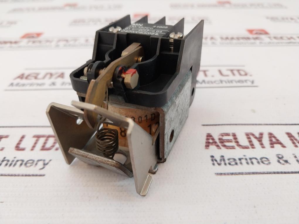 Merlin Gerin 44925 Voltage Release Circuit Breaker