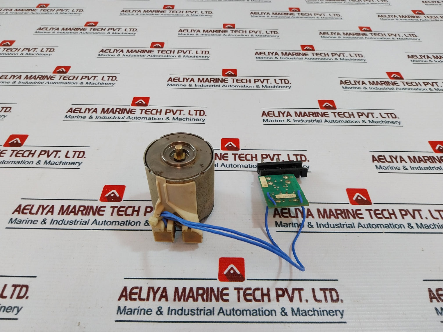 Merlin Gerin 685 654 Closing Release Circuit Breaker Accessory 110/127V Ac