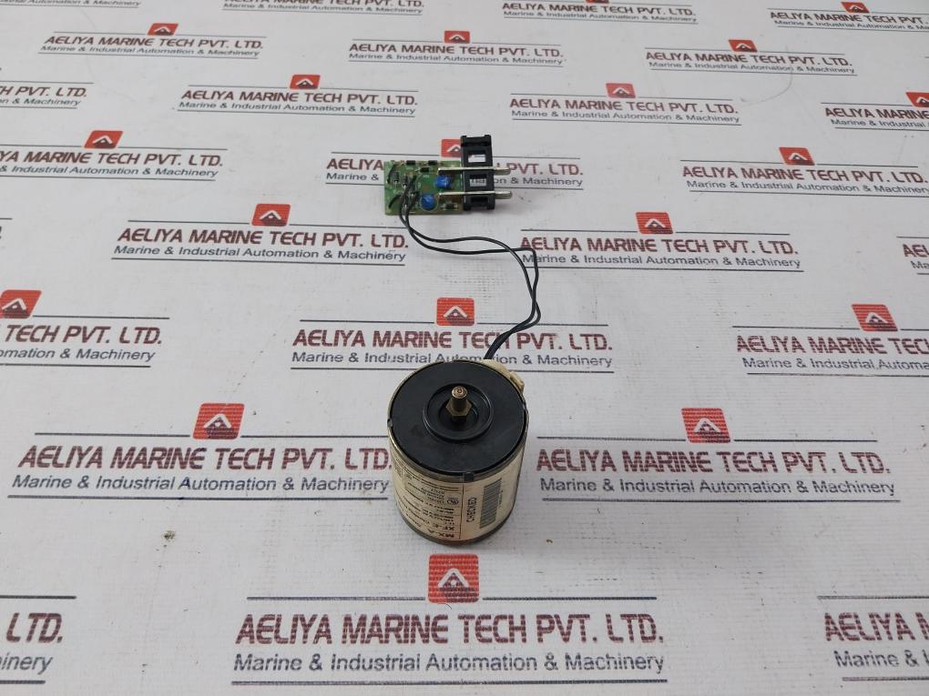 Merlin Gerin 685 654 Mx-a Shunt Trip Xf-e Closing Release Circuit Breaker 120-60Hz-20Va