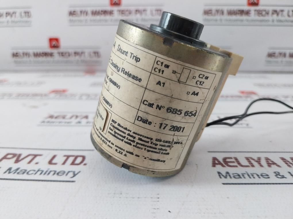 Merlin Gerin 685 654 Mx-a Shunt Trip Xf-e Closing Release Circuit Breaker 120-60Hz-20Va