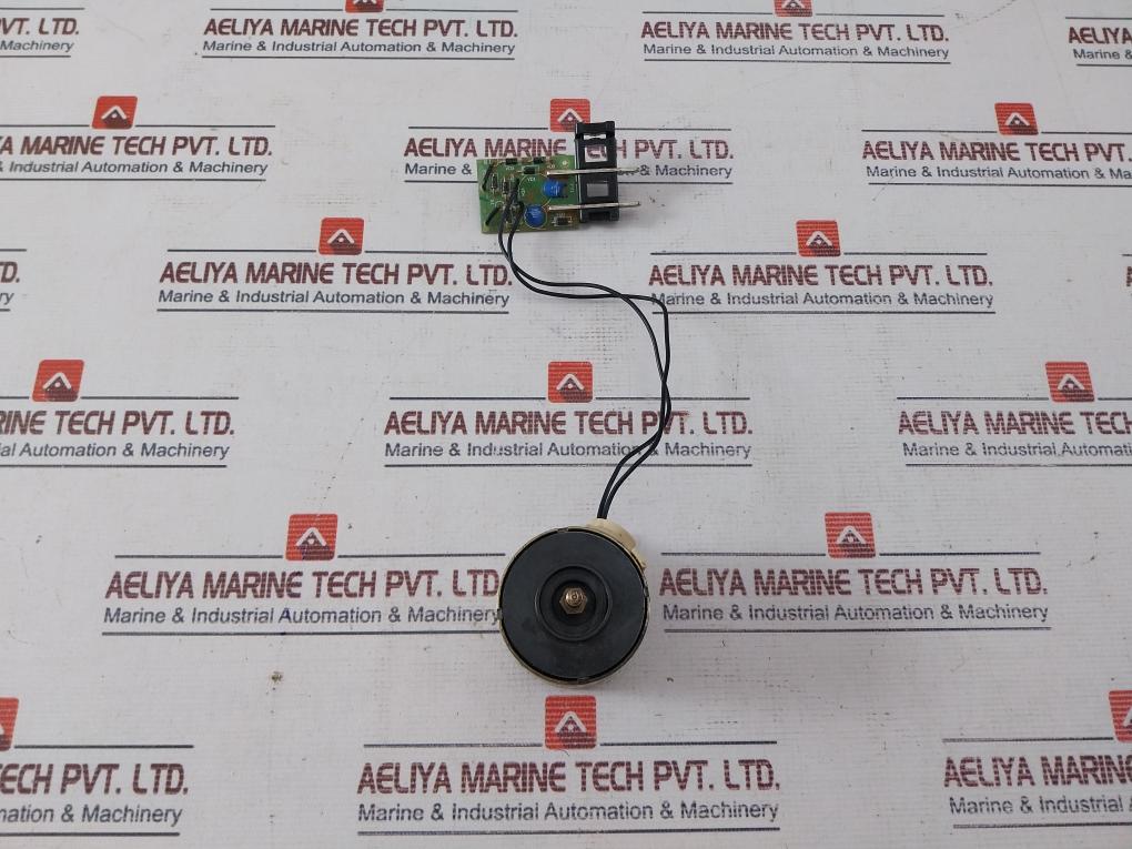 Merlin Gerin 685 654 Mx-a Shunt Trip Xf-e Closing Release Circuit Breaker 120-60Hz-20Va