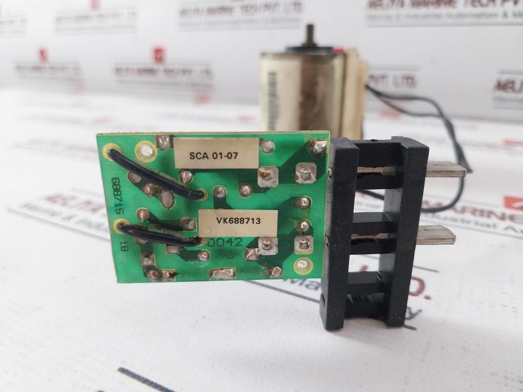 Merlin Gerin 685 654 Mx-a Shunt Trip Xf-e Closing Release Circuit Breaker