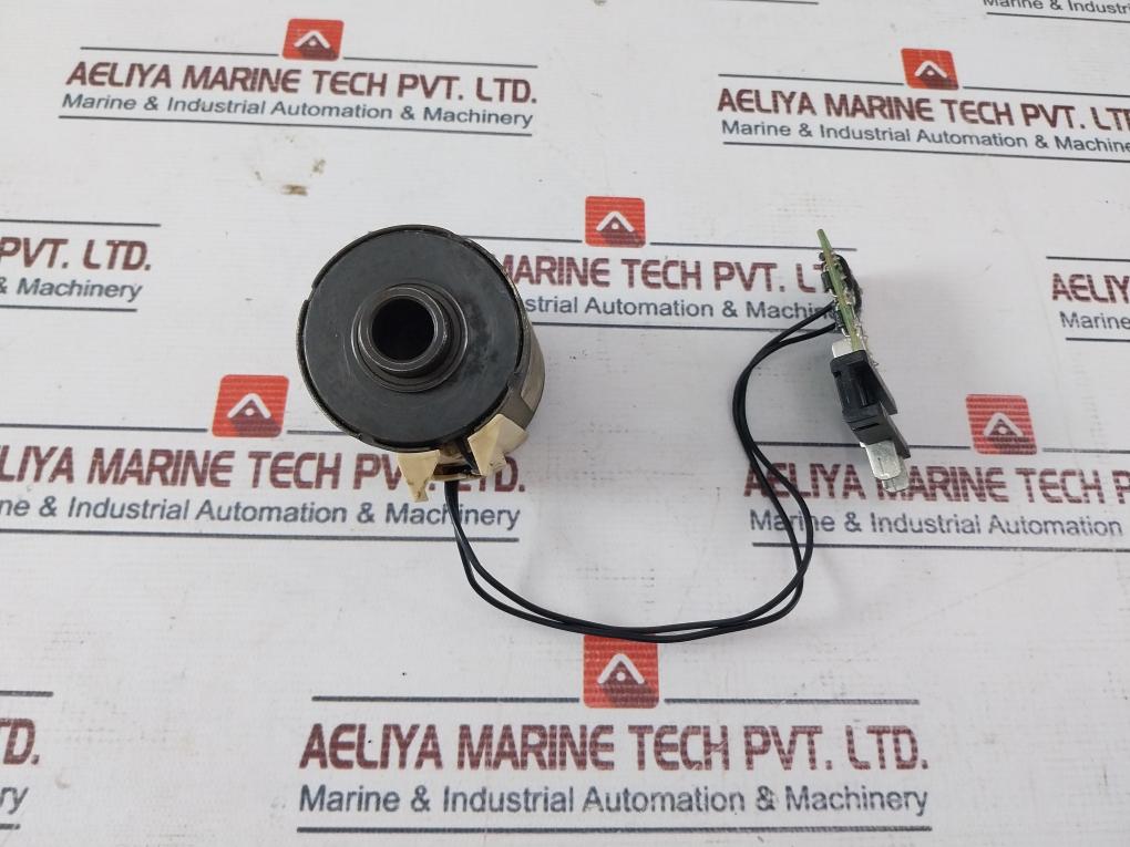 Merlin Gerin 685 654 Mx-a Shunt Trip Xf-e Closing Release Circuit Breaker