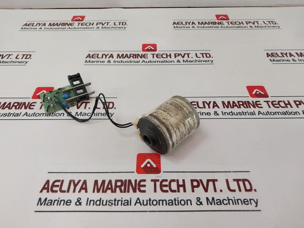 Merlin Gerin 685 654 Xf-e Closing Release Circuit Breaker 120-60hz-20va