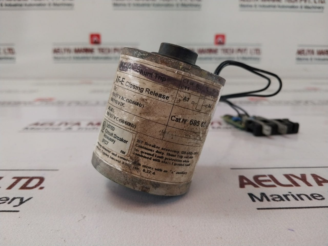 Merlin Gerin 685 654 Xf-e Closing Release Circuit Breaker 120-60hz-20va