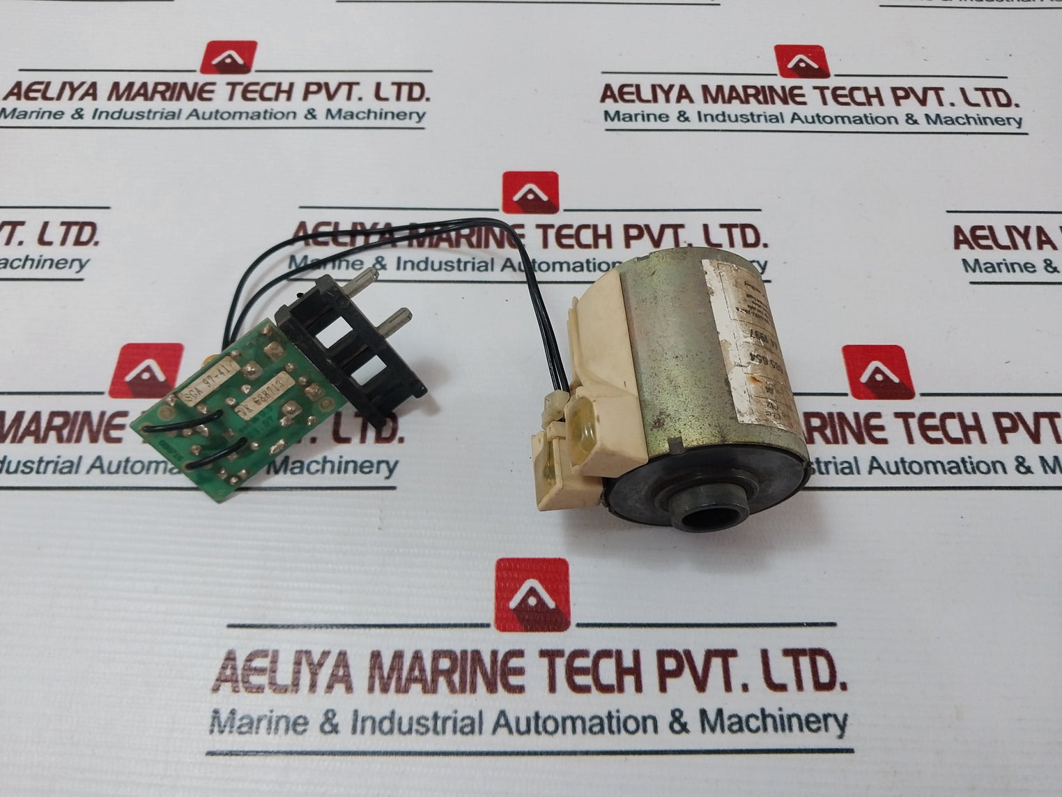 Merlin Gerin 685 654 Xf-e Closing Release Circuit Breaker Sga 97-41