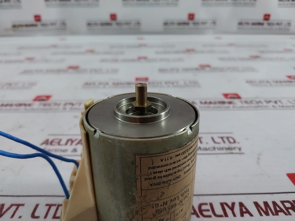 Merlin Gerin 685 658 Mx-a Shunt Trip Xf-e Closing Release Circuit Breaker