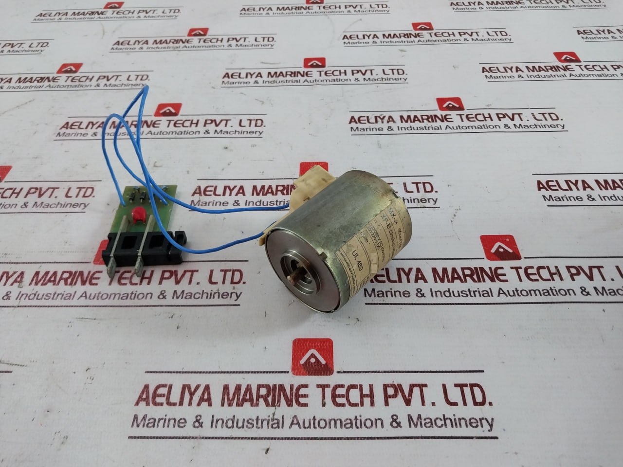 Merlin Gerin 685 658 Mx-a Shunt Trip Xf-e Closing Release Circuit Breaker