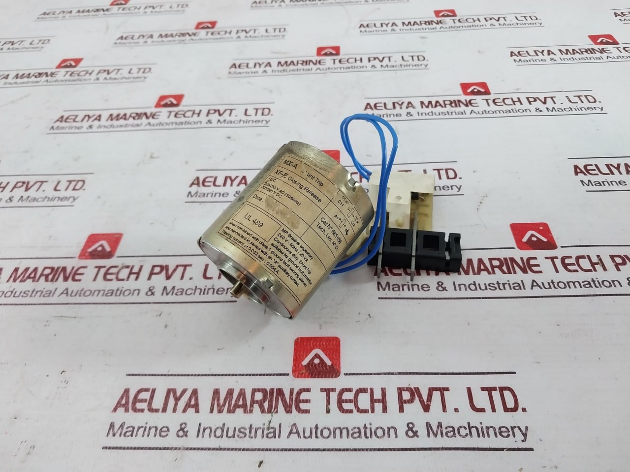 Merlin Gerin 685 658 Mx-a Shunt Trip Xf-e Closing Release Circuit Breaker Ul489
