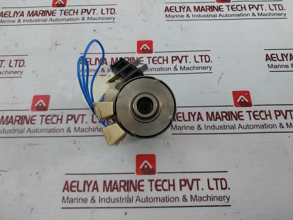 Merlin Gerin 685 658 Mx-a Shunt Trip Xf-e Closing Release Circuit Breaker Ul489