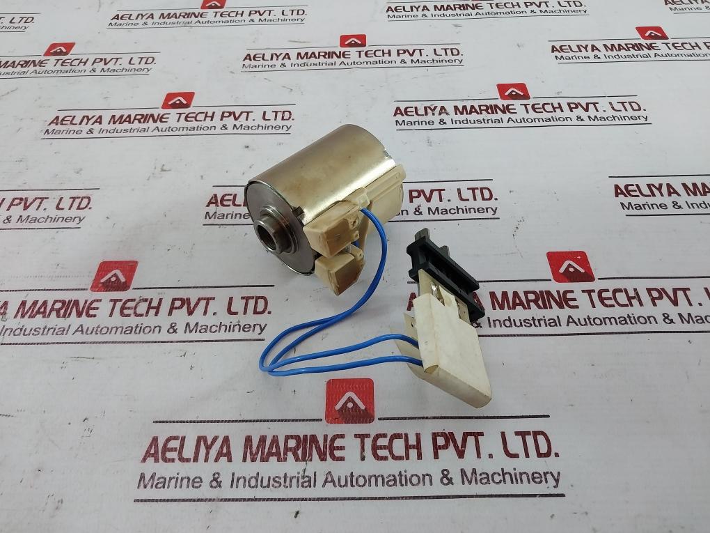 Merlin Gerin 685 658 Mx-a Shunt Trip Xf-e Closing Release Circuit Breaker Ul489