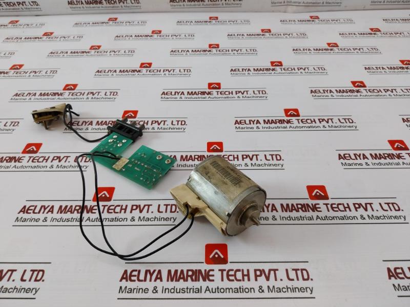 Merlin Gerin 685 683 Mn-u Under voltage Release 200/220Vdc 240V-60Hz-20Va