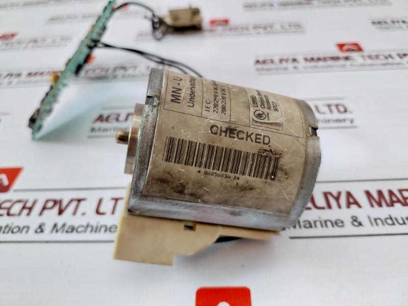 Merlin Gerin 685 683 Mn-u Under voltage Release 200/220Vdc 240V-60Hz-20Va