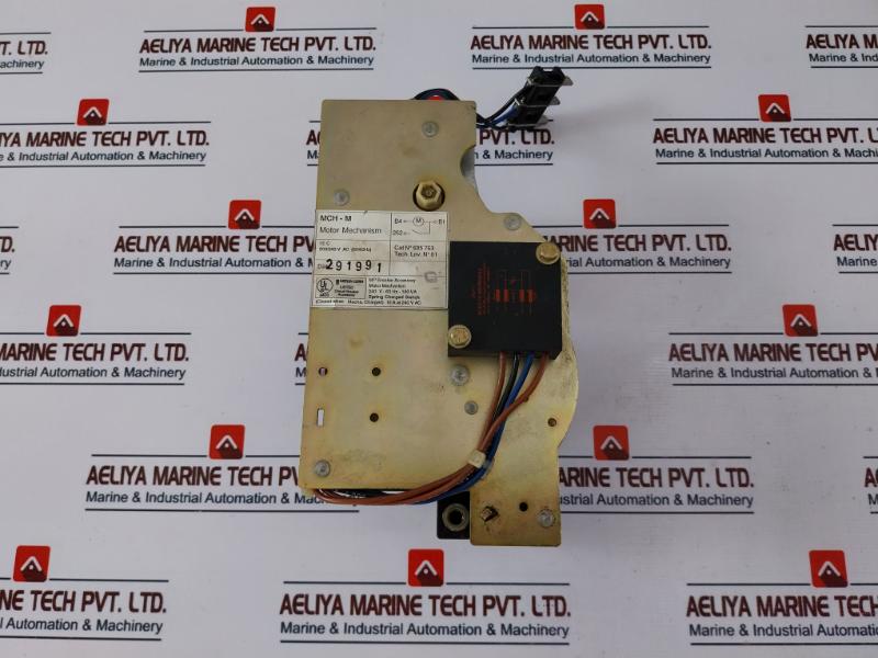 MERLIN GERIN 685 763 Motor Mechanism Circuit Breaker Accessory 240V 10A 60HZ