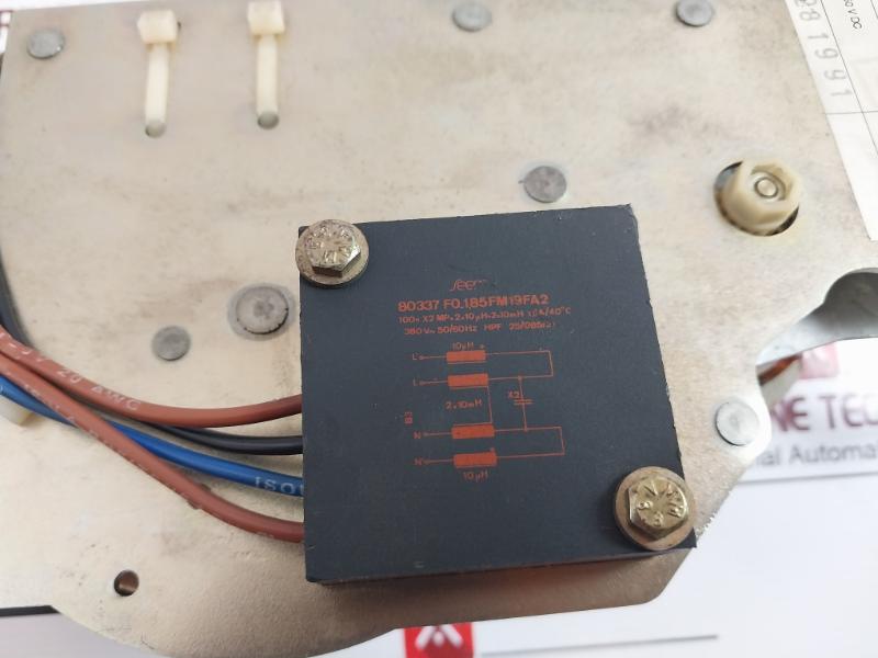 Merlin Gerin 685 766 Motor Mechanism 220V 380V 50/60Hz 1.6A