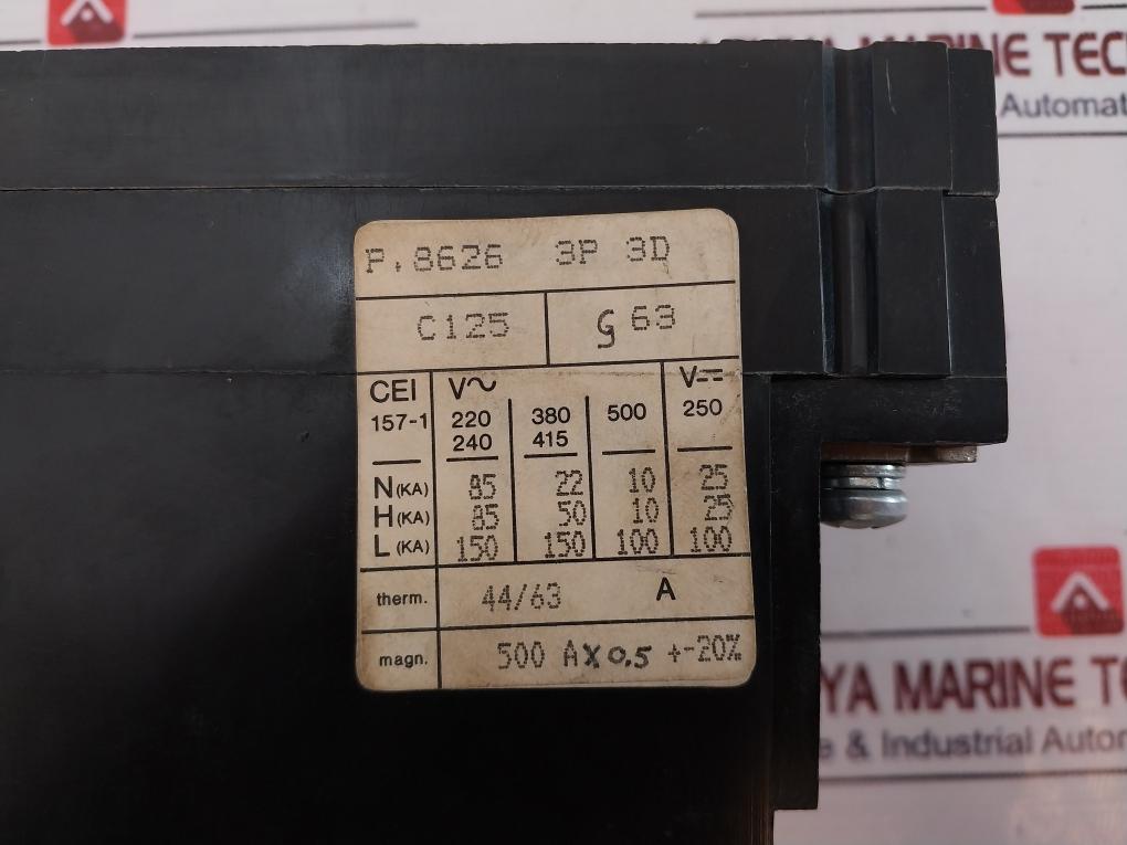 Merlin Gerin C 125 N Circuit Breaker 660V~