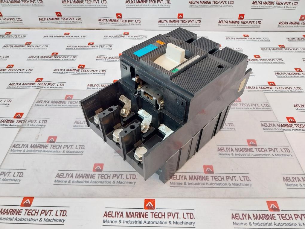 Merlin Gerin C400L Compact Circuit Breaker 660V