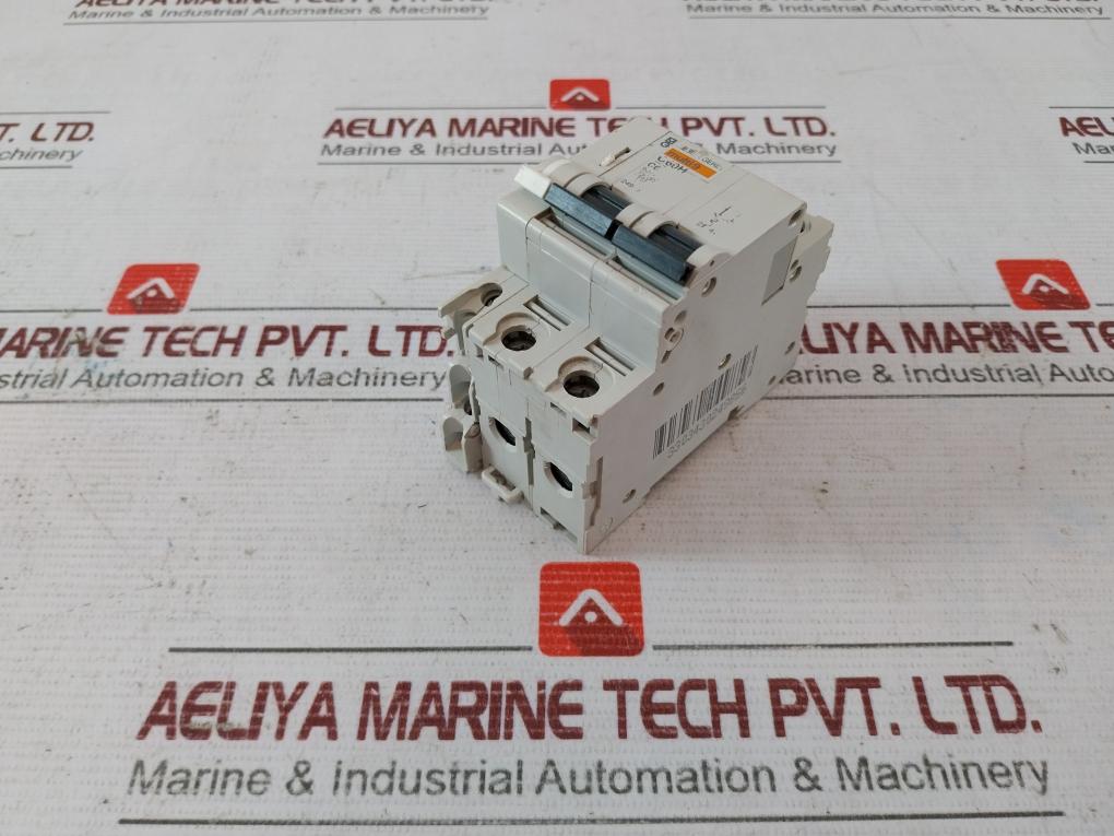 Merlin Gerin C60H Circuit Breaker C6, 3303430249856 400V 415V 3A 130V 1A