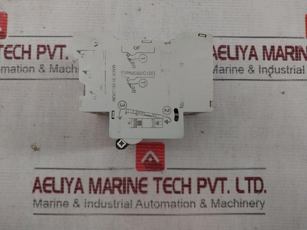 Merlin Gerin C60H Multi 9 C16 Miniature Circuit Breaker 400V 3A 240V