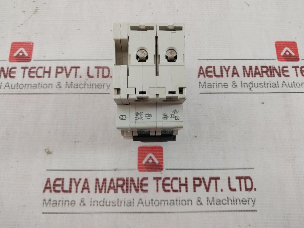 Merlin Gerin C60H Multi 9 C16 Miniature Circuit Breaker 400V 3A 240V