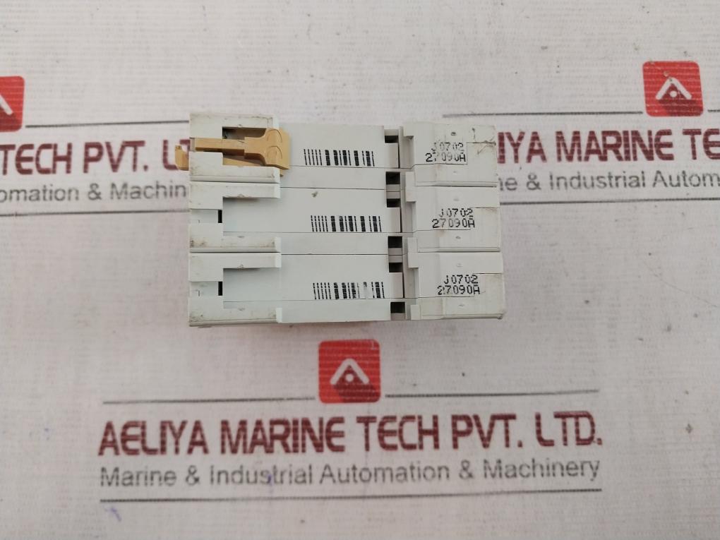 Merlin Gerin C60N Multi9 Circuit Breaker 400V 6000/3, 3 303430 270904