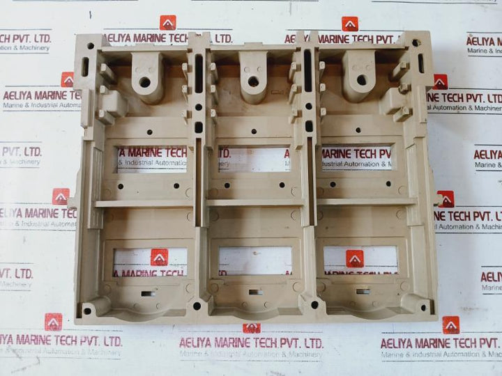 Merlin Gerin Masterpact Air Circuit Breaker Switch Mechanism W/ Insulation Body