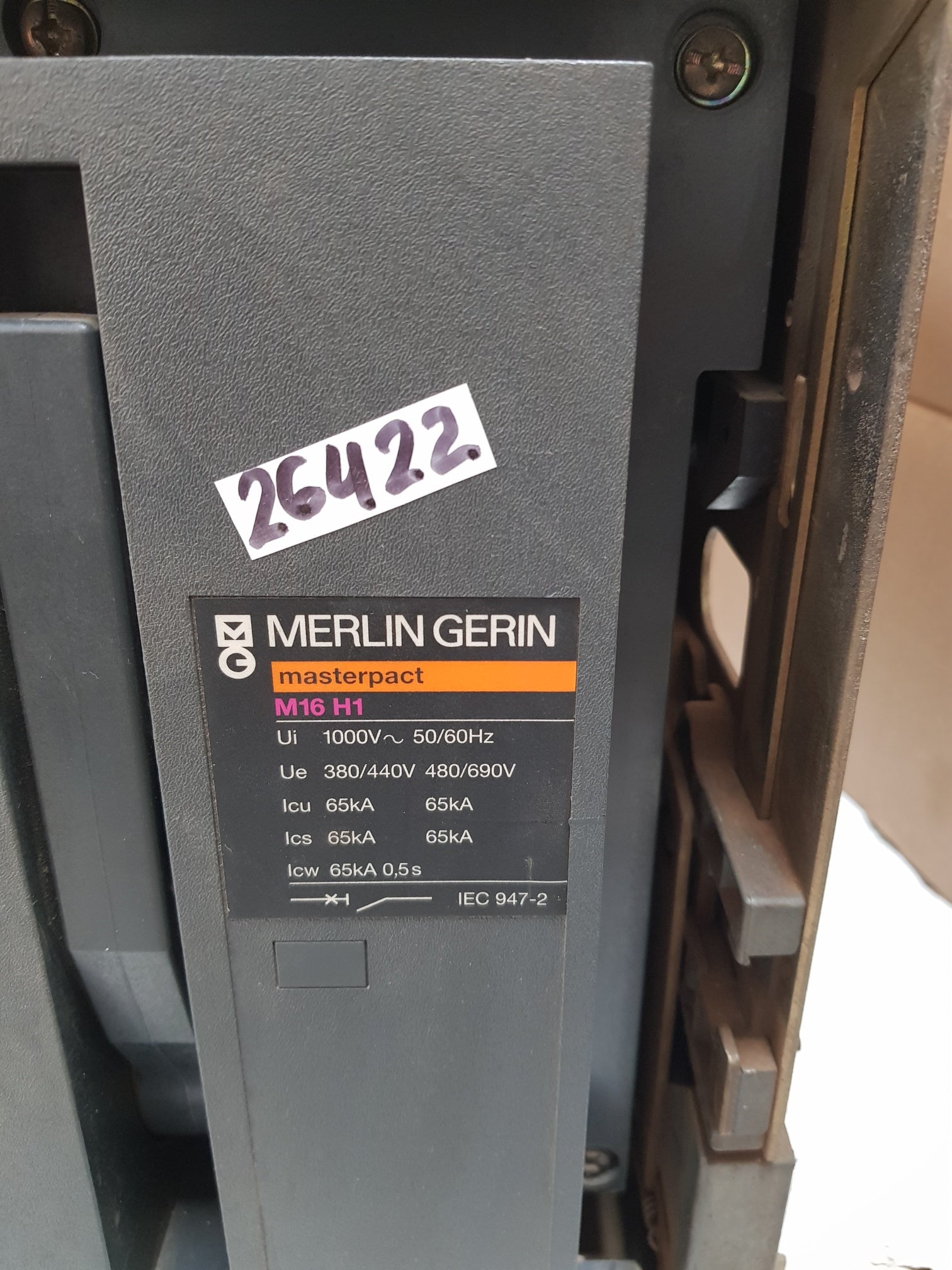 Merlin Gerin Masterpact M16 H1 Air Circuit Breaker 1000V 50/60Hz Iec947-2