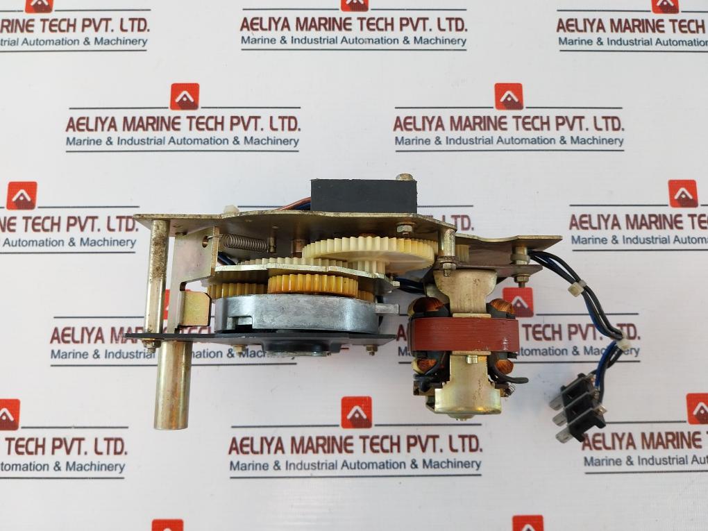 Merlin Gerin Mch-m 685763 Motor Mechanism 240V-60Hz-180 Va